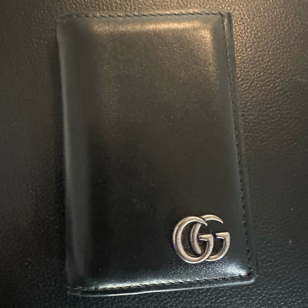 Gucci Black Key and Card Holder with Minimalist Design